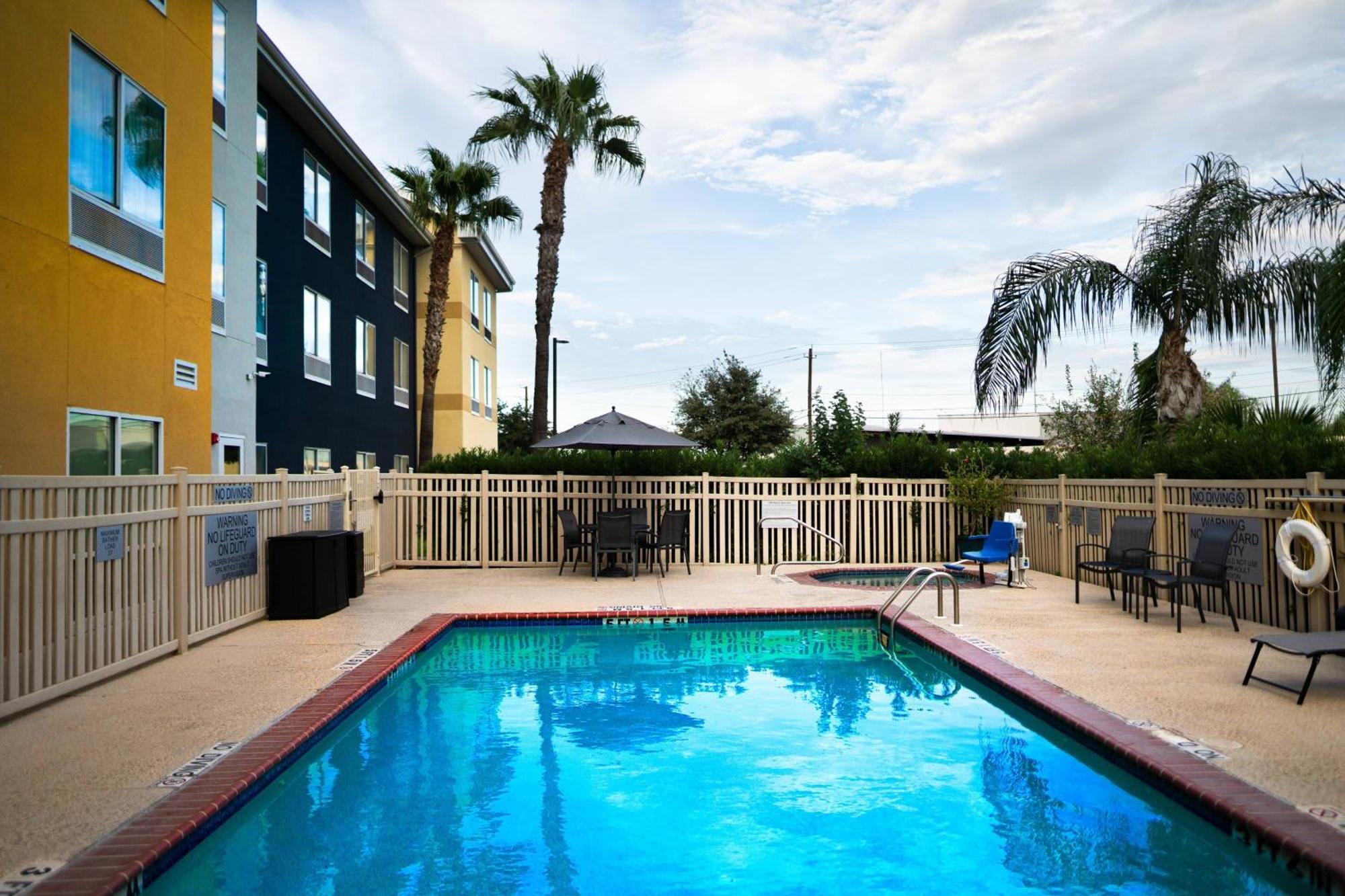 Fairfield Inn & Suites Laredo Exterior foto